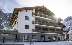 Anthony'S Alpin Hotel Garni